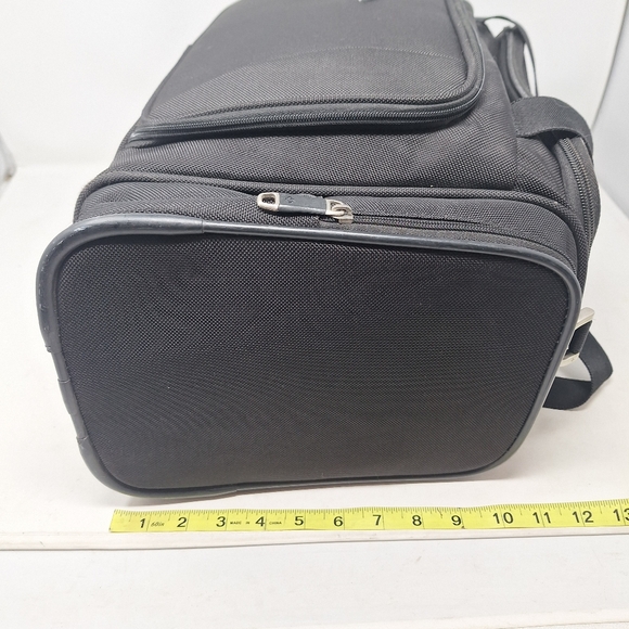 Samsonite Black Duffle Bag Luggage Carry On Overnight Weekend Small Travel Bag - Picture 5 of 16